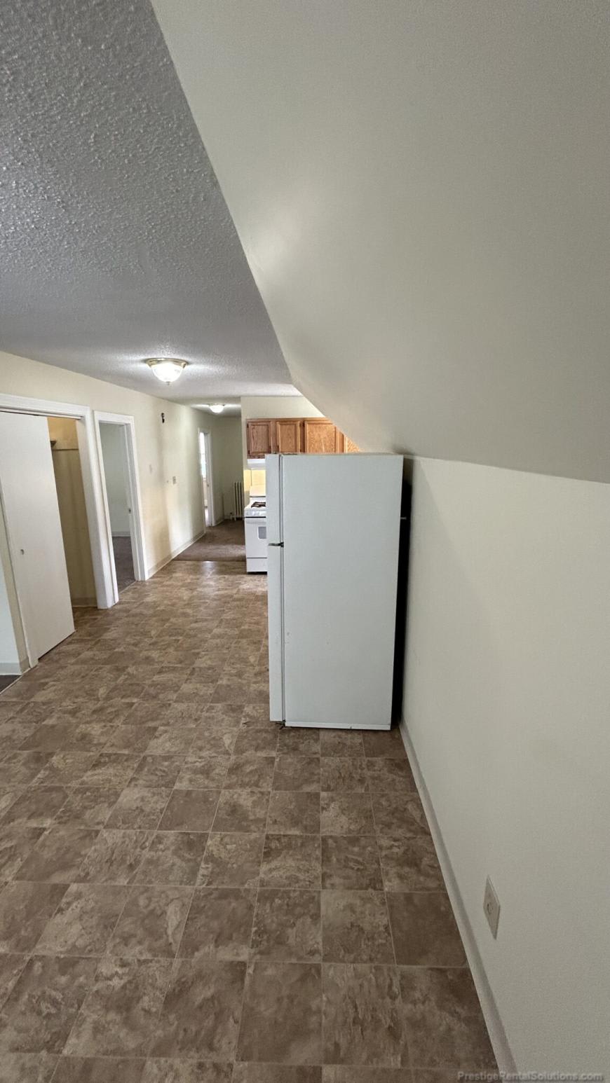 80 Robbins St. – photo 3