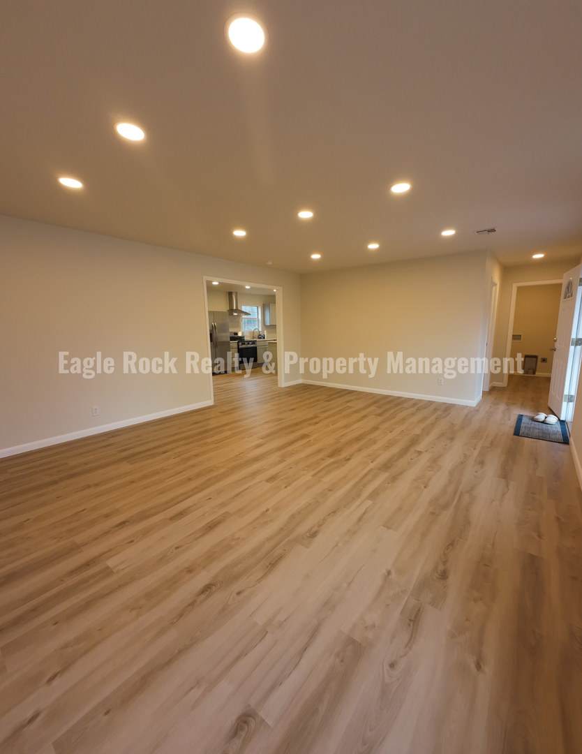 South Tulsa Home for Rent (4beds/2baths) – photo 3