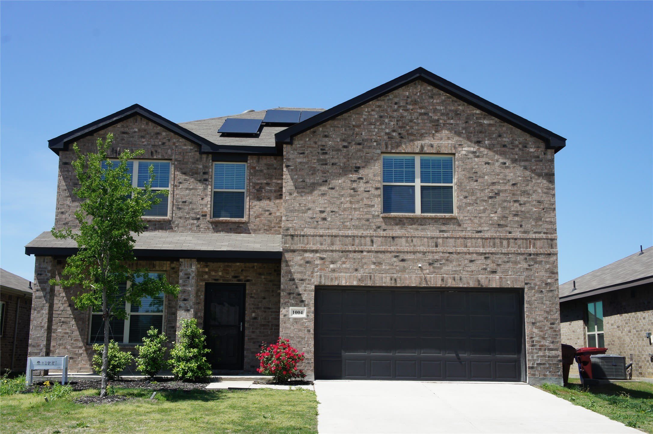 1004 Waverly Drive – photo 1