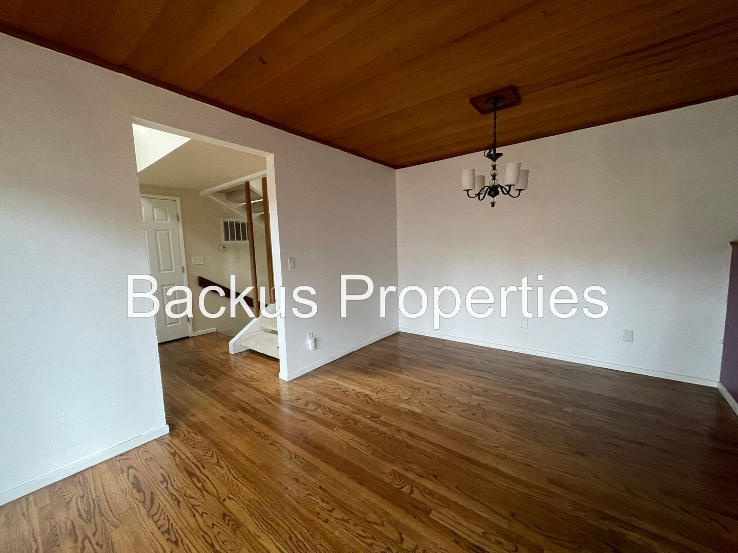 Wonderful Home in Charter Oaks – photo 4