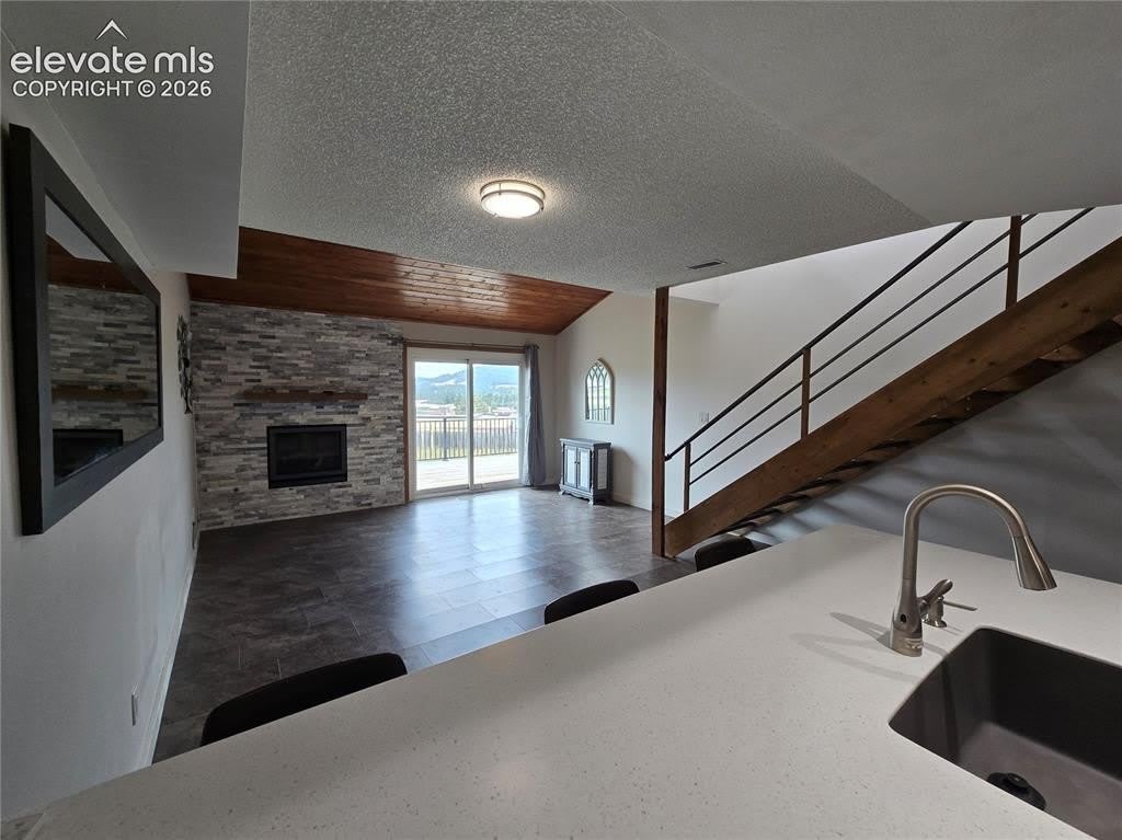 402 Forest Edge Lane – photo 5