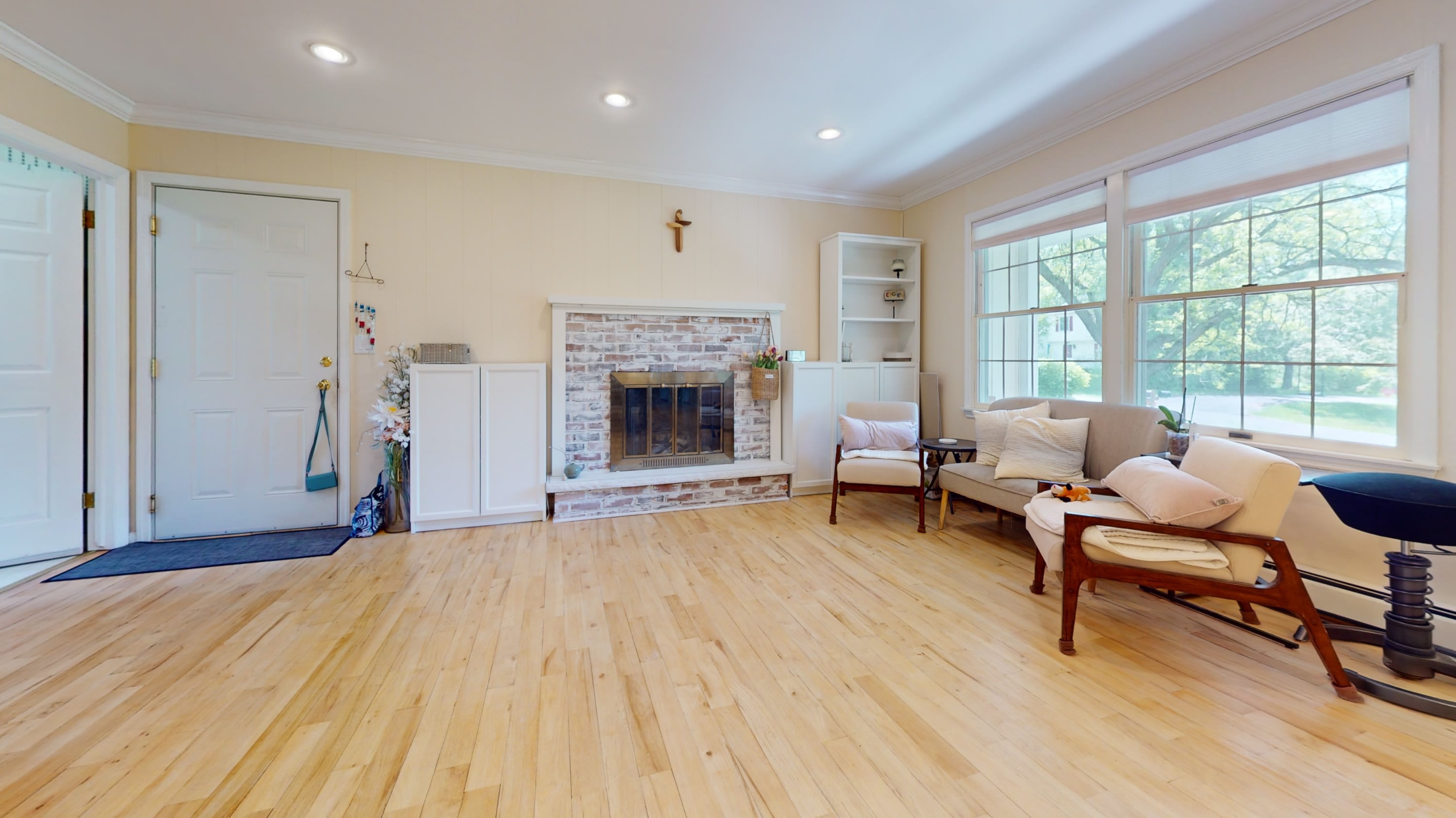 118 Simsbury Drive – photo 4