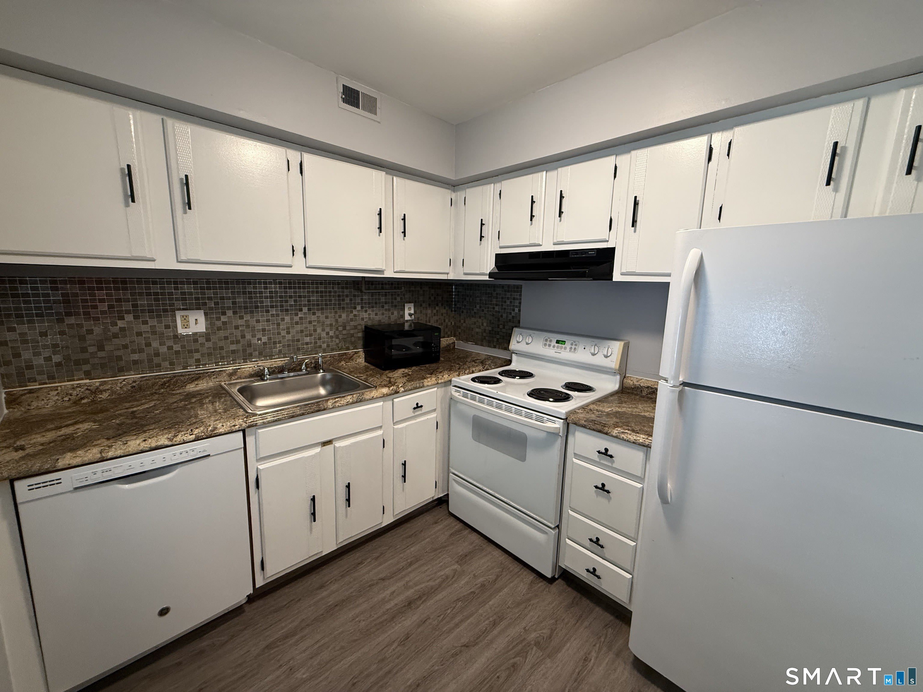 113 Candlewood Drive – photo 5