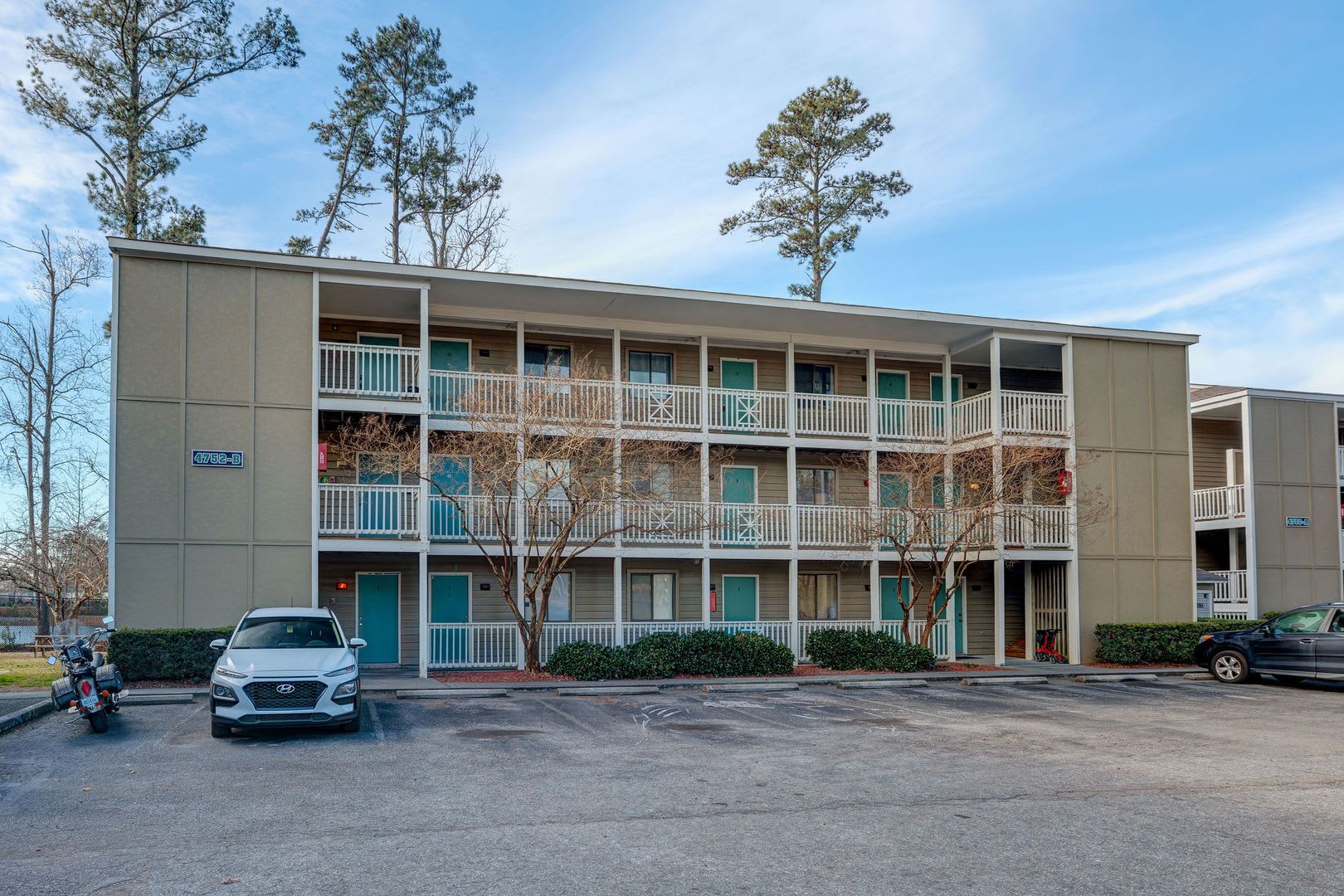 1 Bedroom Adjacent to UNCW – photo 3