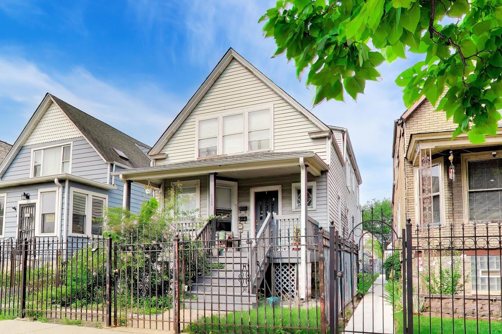 2206 N Kostner Avenue – photo 1