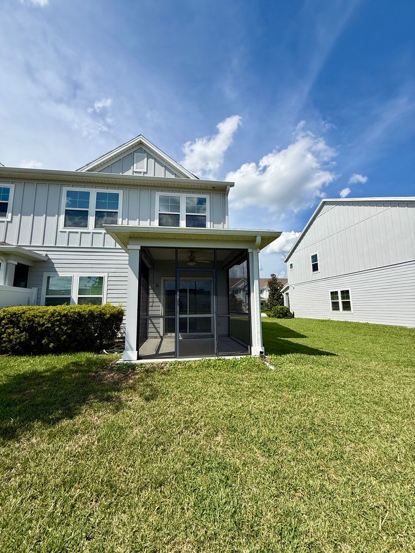 Great 3 bedroom 2.5 bath Townhouse – photo 2