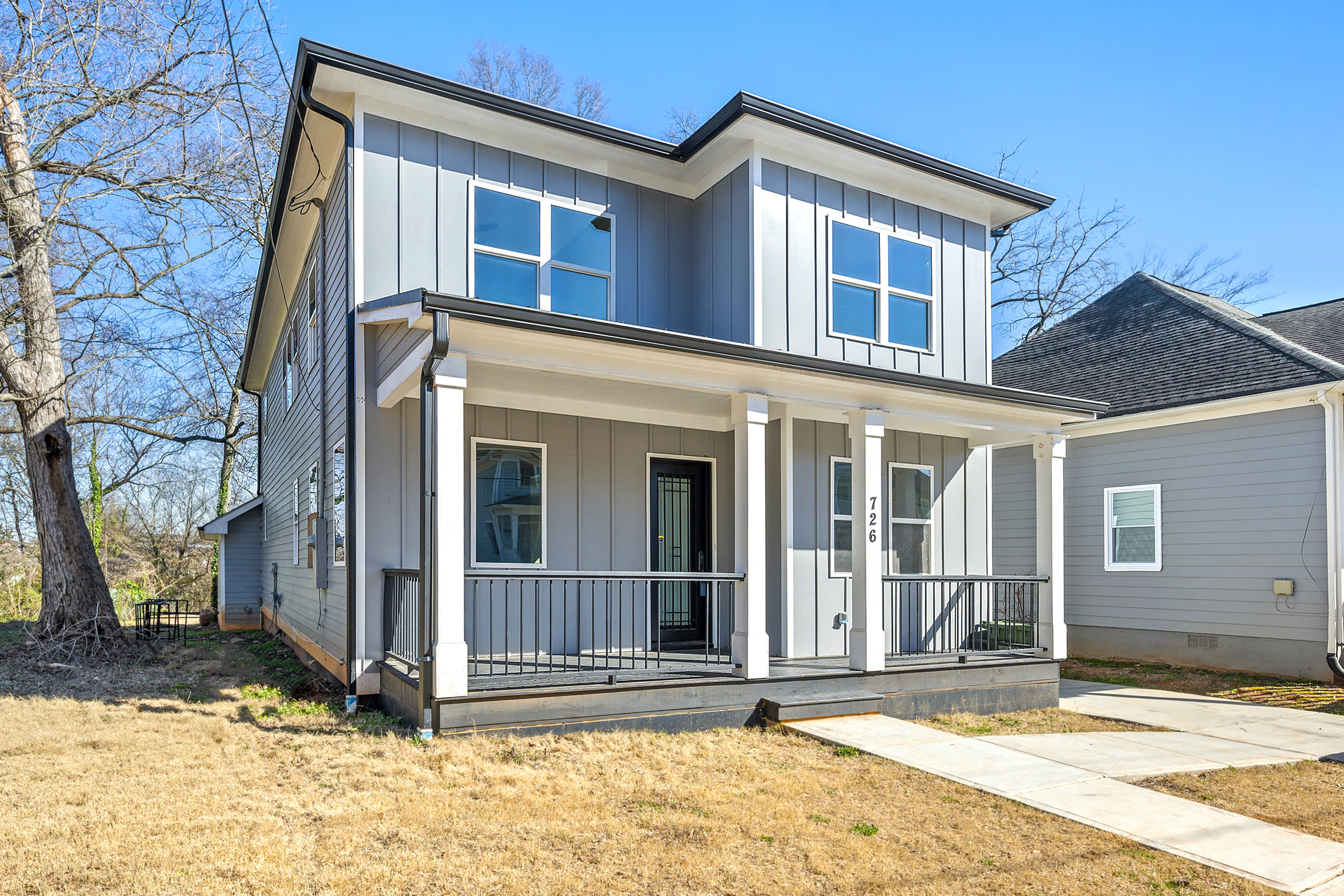 726 Windsor Street Southwest – photo 2