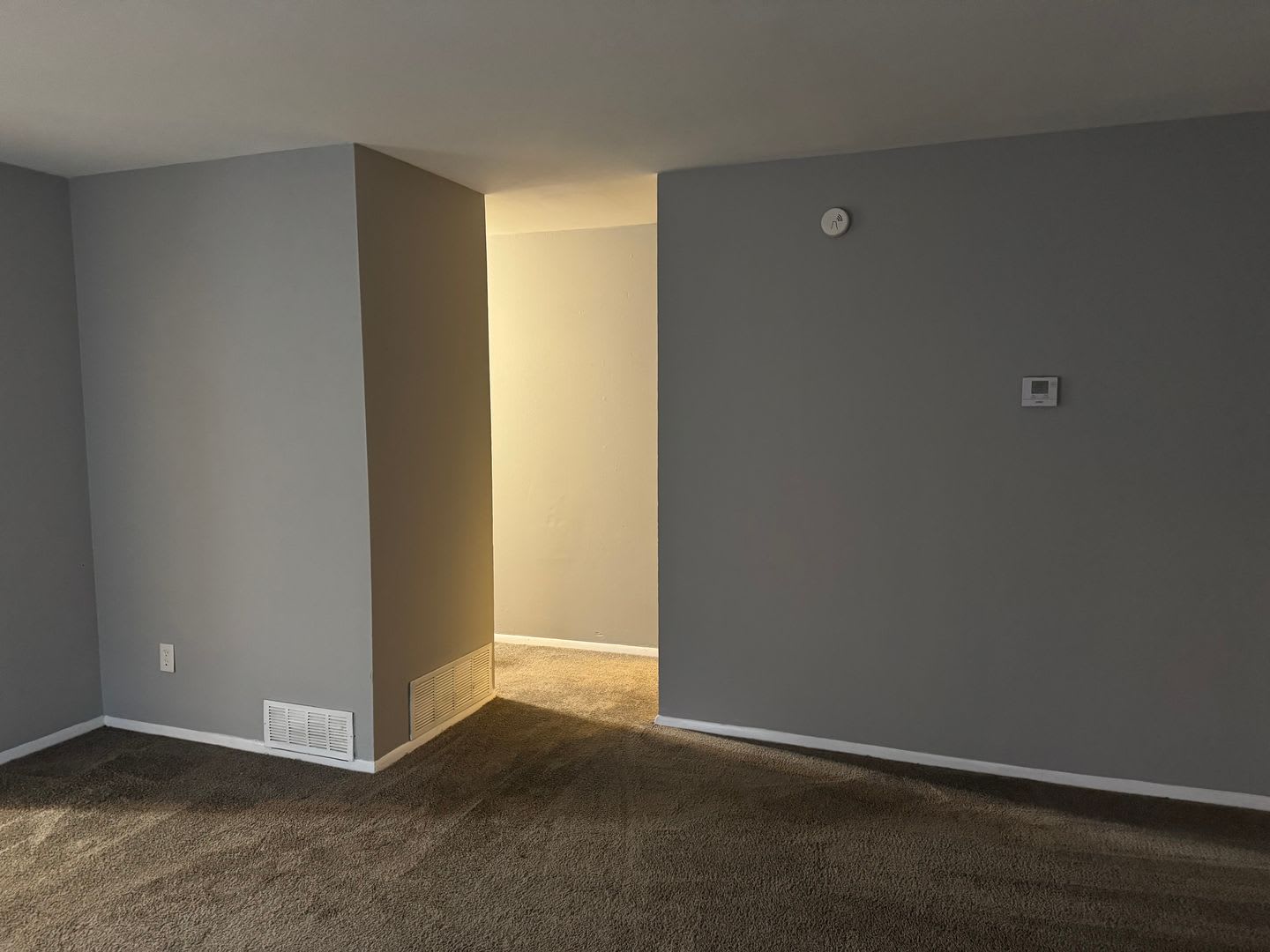 1521 N Hocker Ave – photo 5