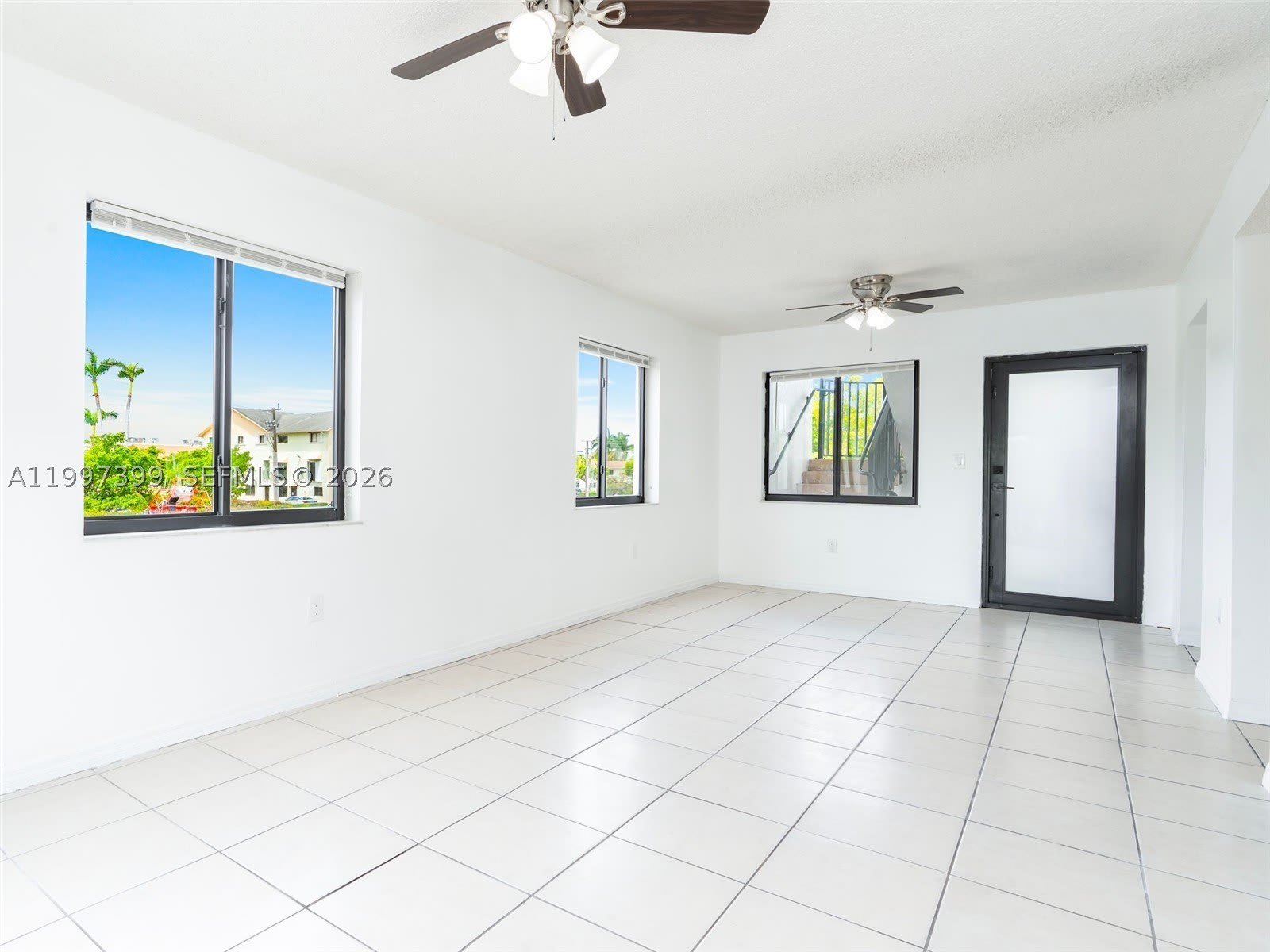 1490 W 42nd Pl – photo 4
