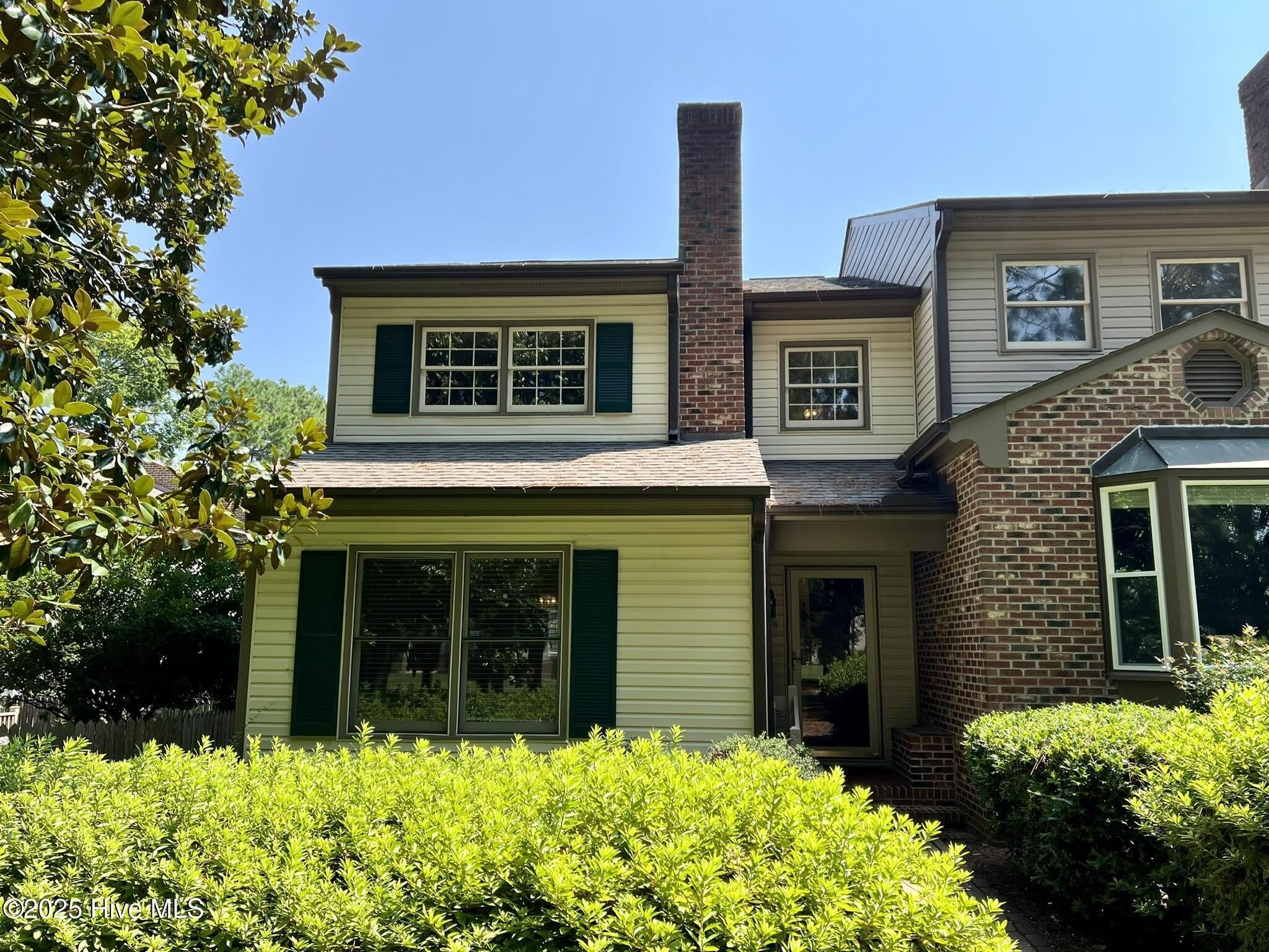 225 E New York Avenue – photo 2