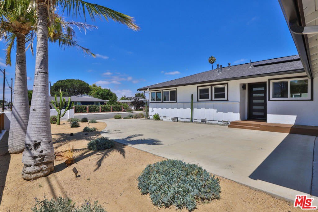 12831 Red Hill Avenue – photo 4