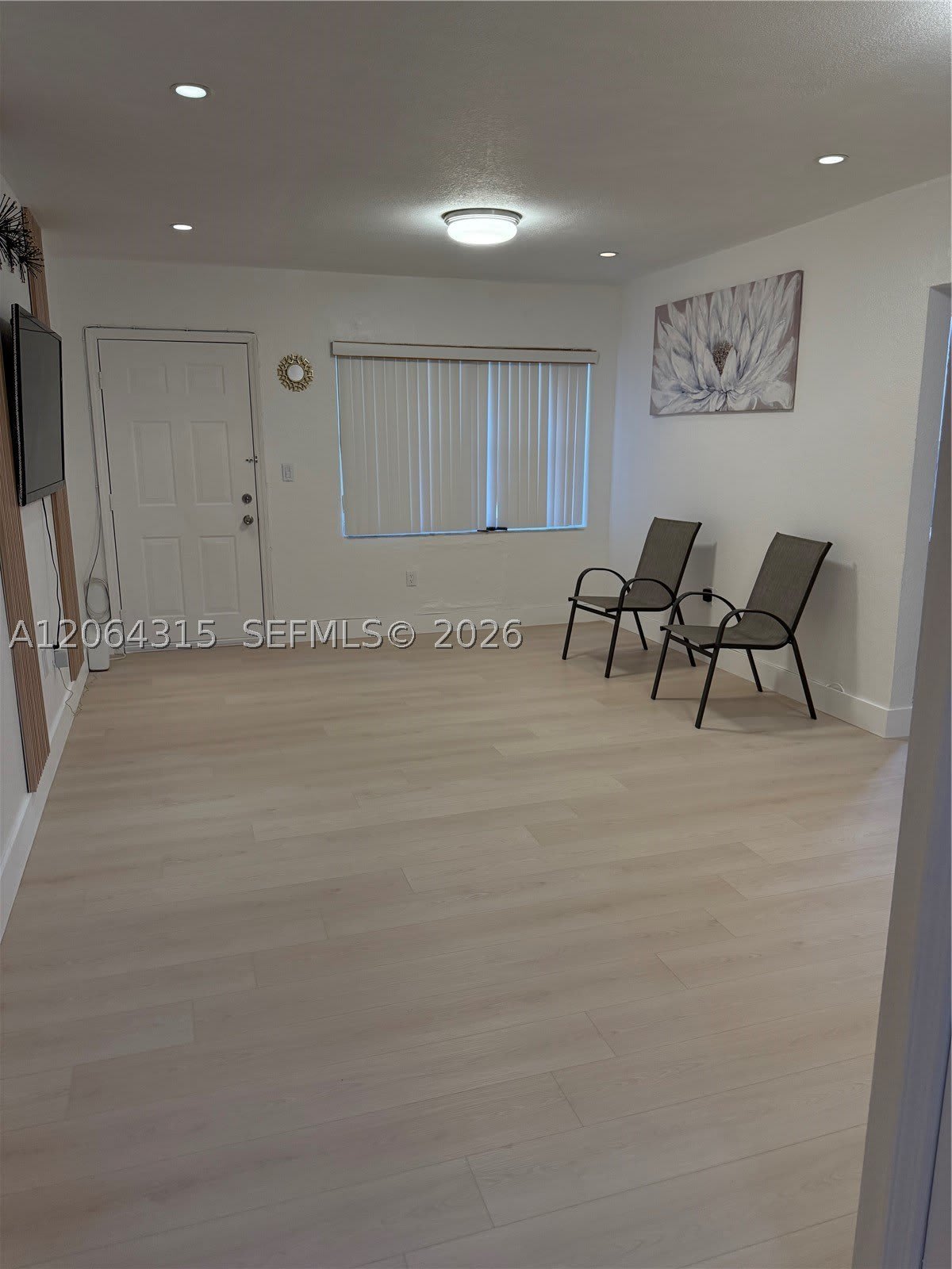 3660 SW 10th St – photo 3