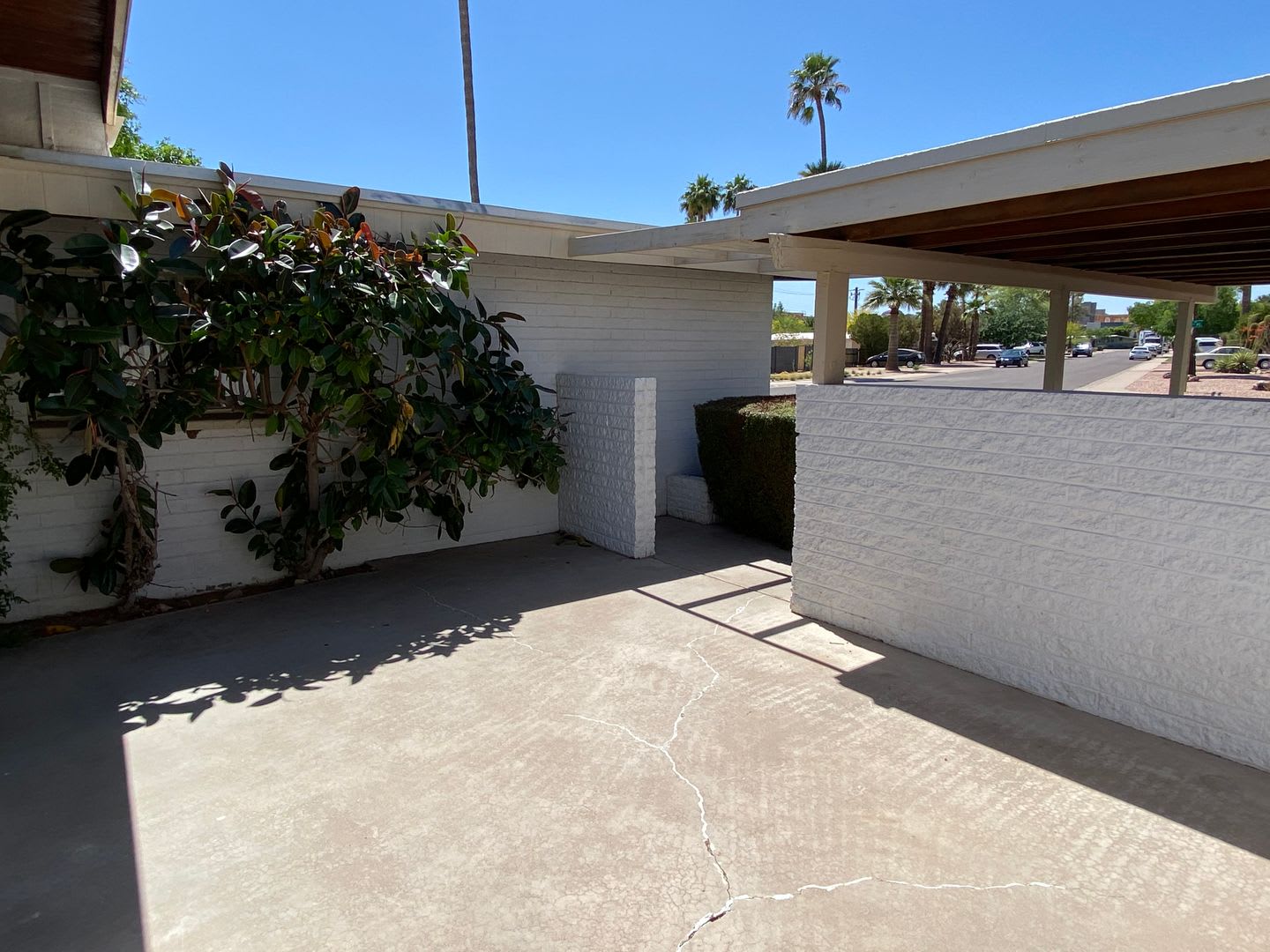 Scottsdale 4 Bed. 1.75 Bath located In Town & Country Division a Ralph Haver Home – photo 4