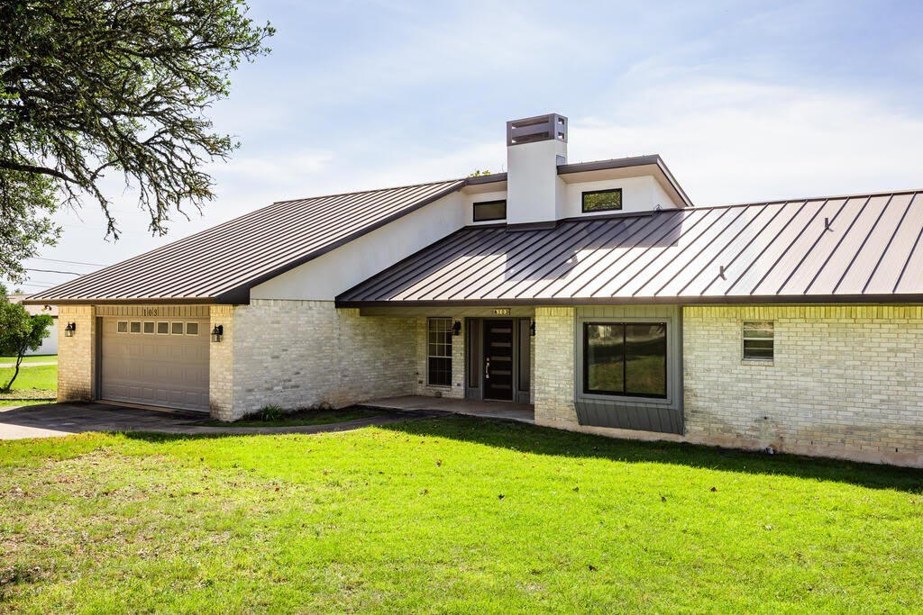 103 Crockett Dr. – photo 2