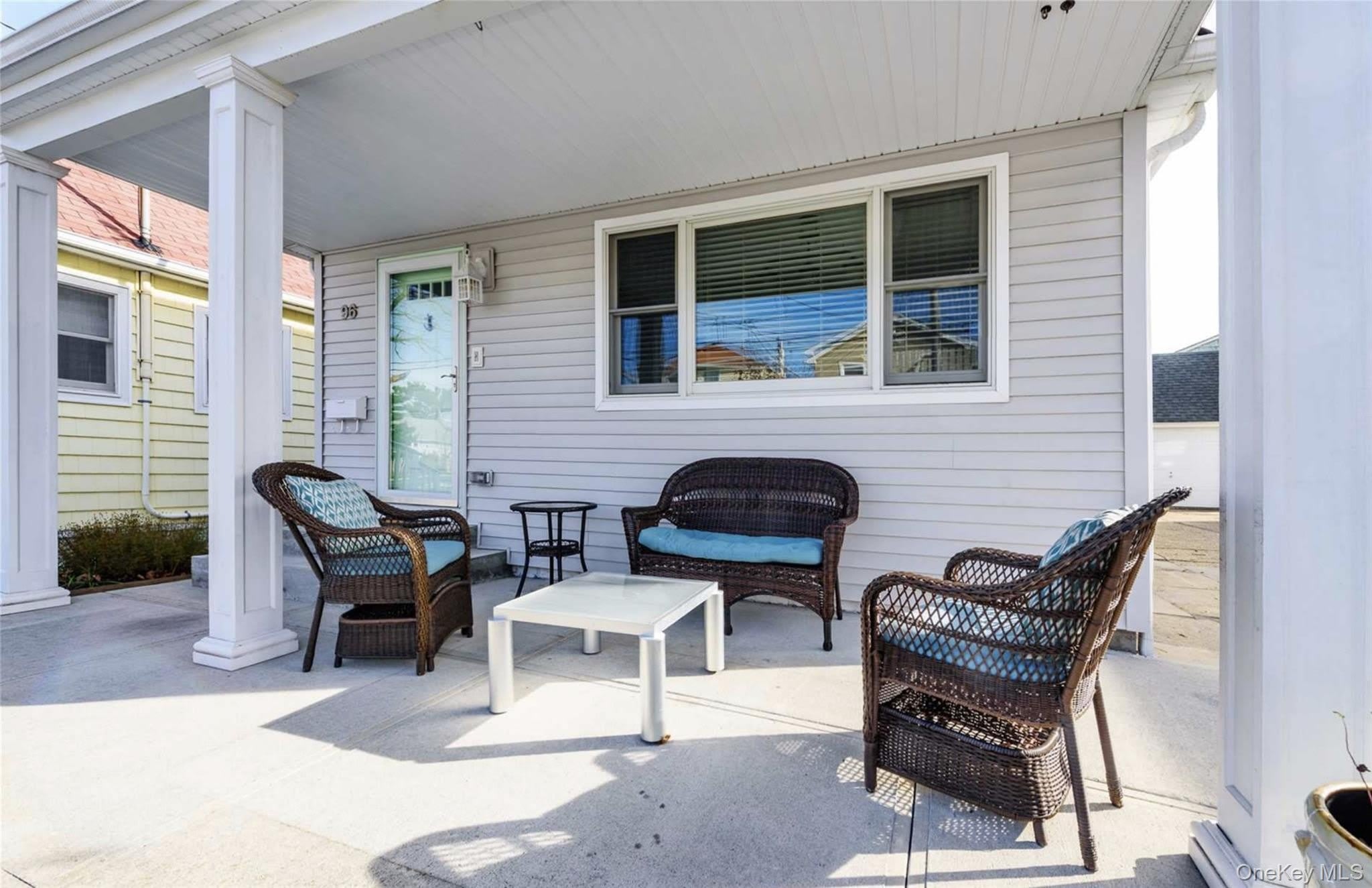 96 Coronado Street – photo 3