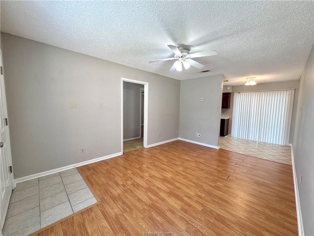 1529 Hillside Drive – photo 2