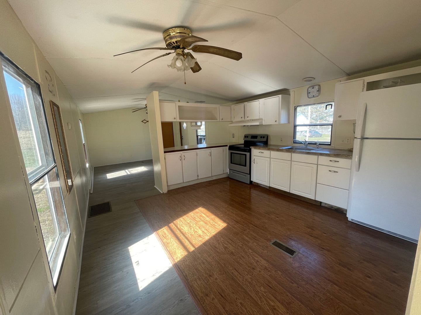 2 2 Mobile Home For Rent – photo 4