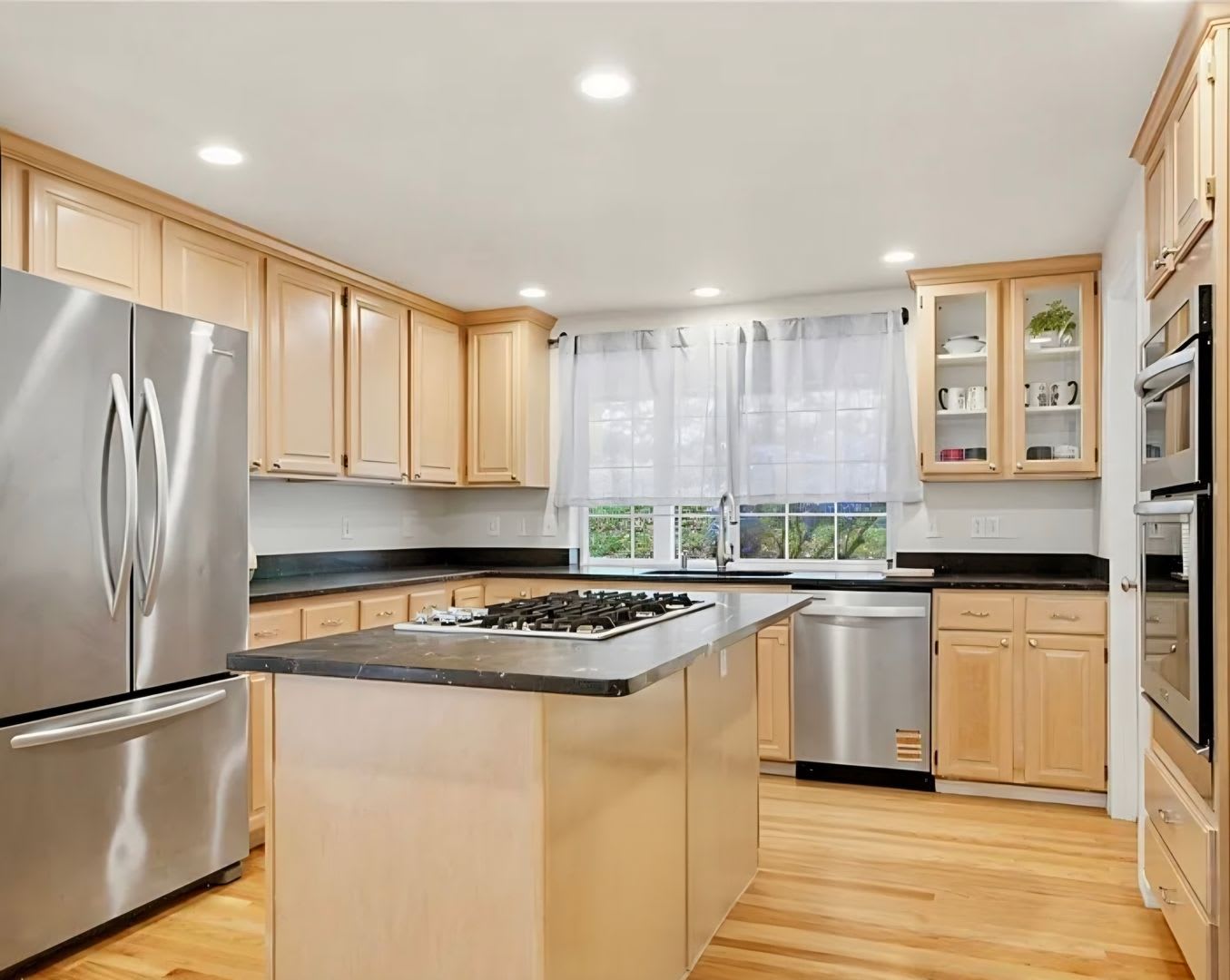 Redmond Union Hill 4BD, 3BA Rental – photo 4
