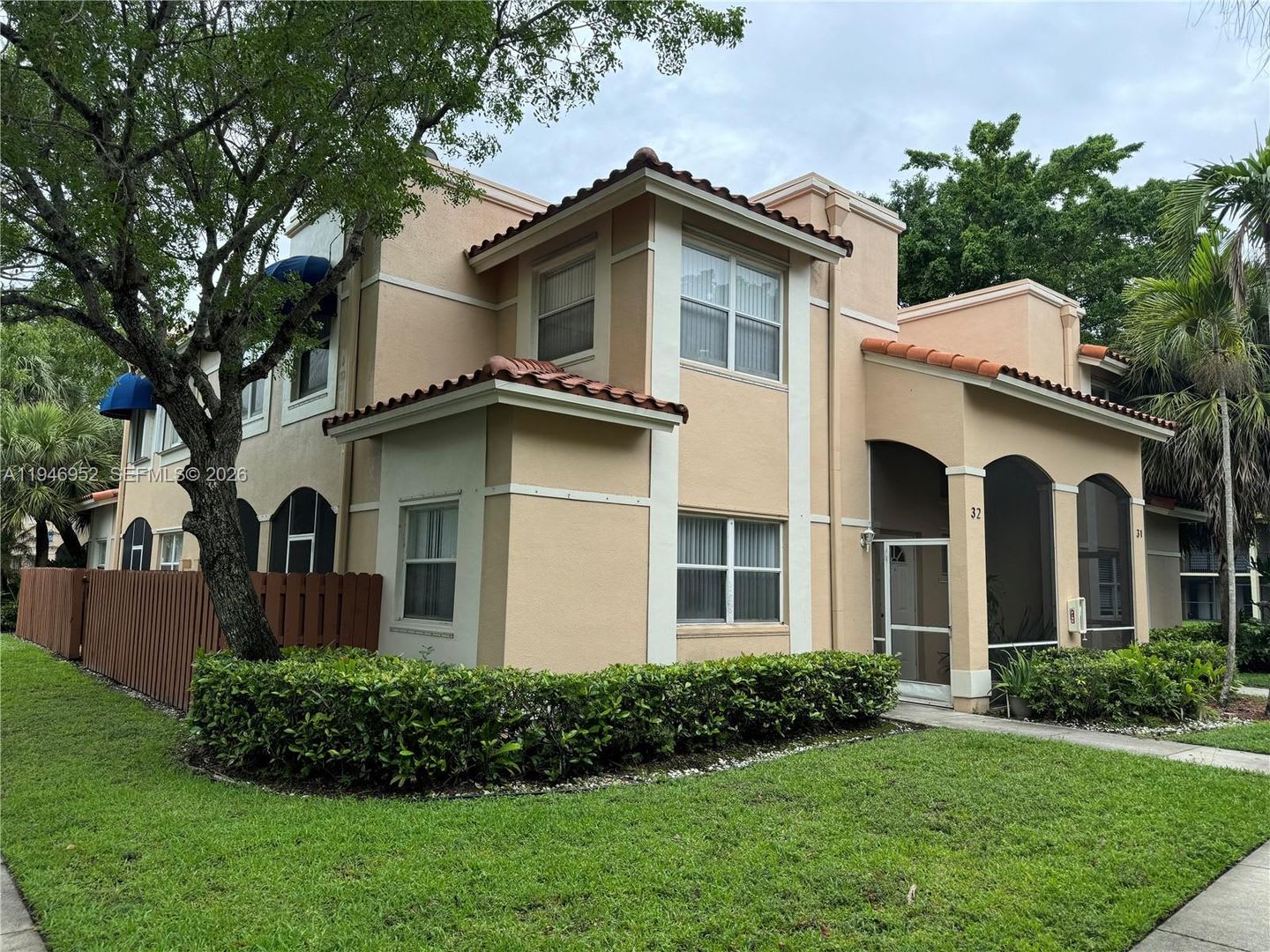 549 Racquet Club Road 32, Weston, FL 33326 – photo 4
