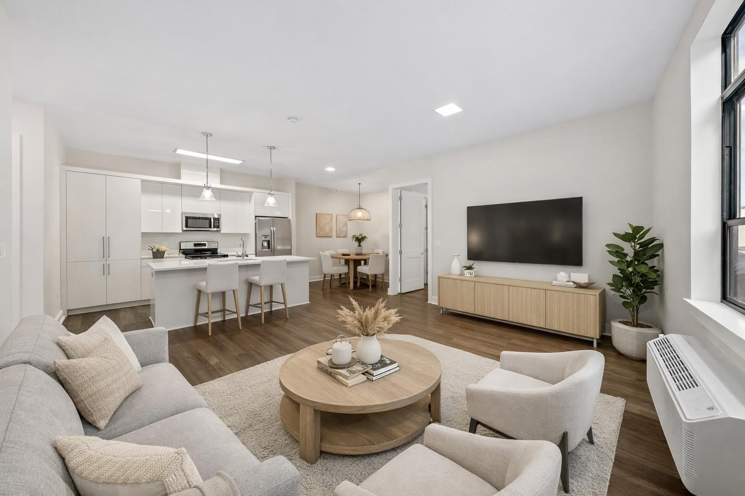 119 PETER ST – photo 1