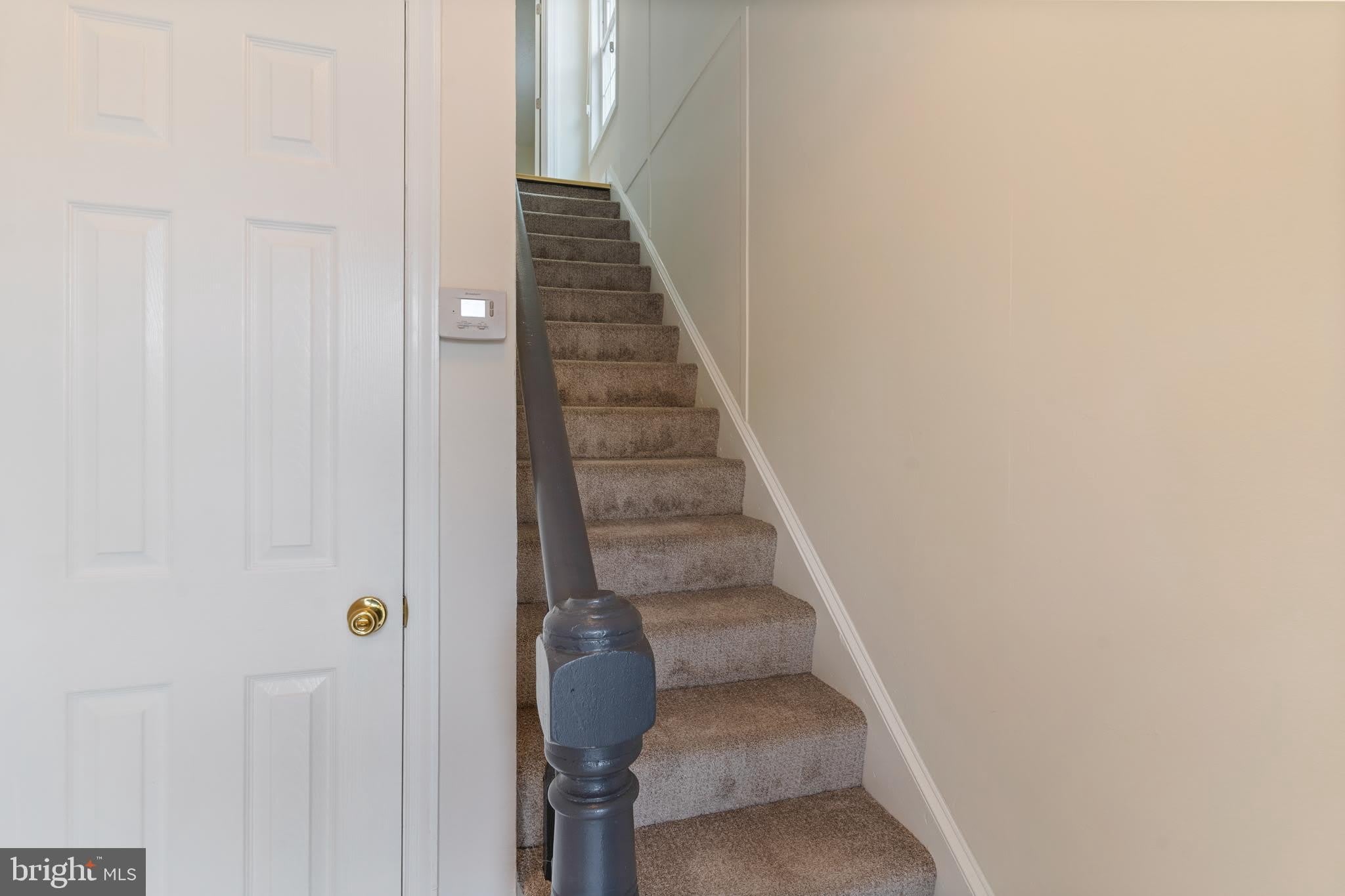 1506 MOUNT VERNON Avenue – photo 4