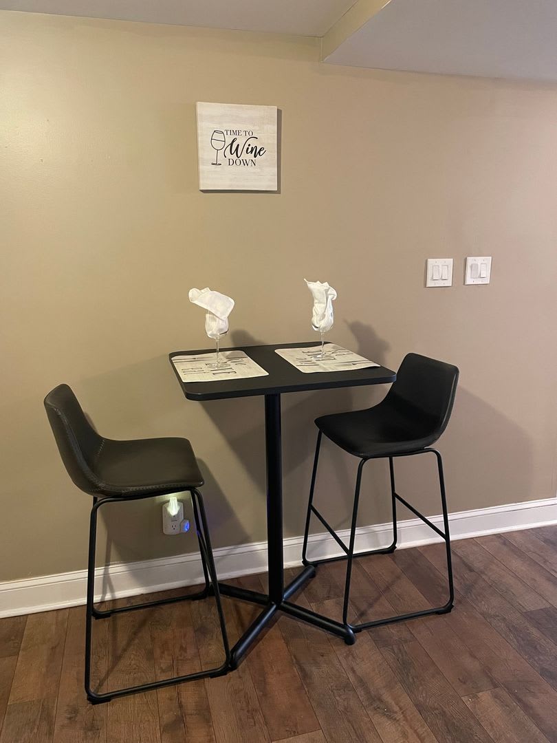 Charming furnished 2br 2nd Floor Apartment in Wilmington – photo 4