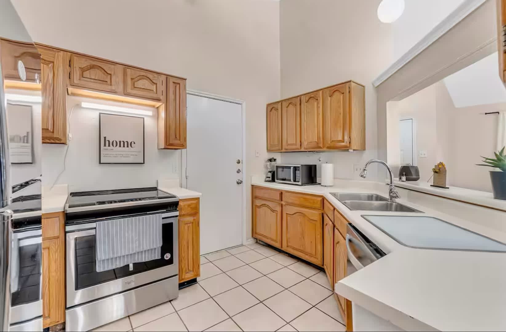 Room In 3 Bedroom Home At Wildwood Ridge – photo 3