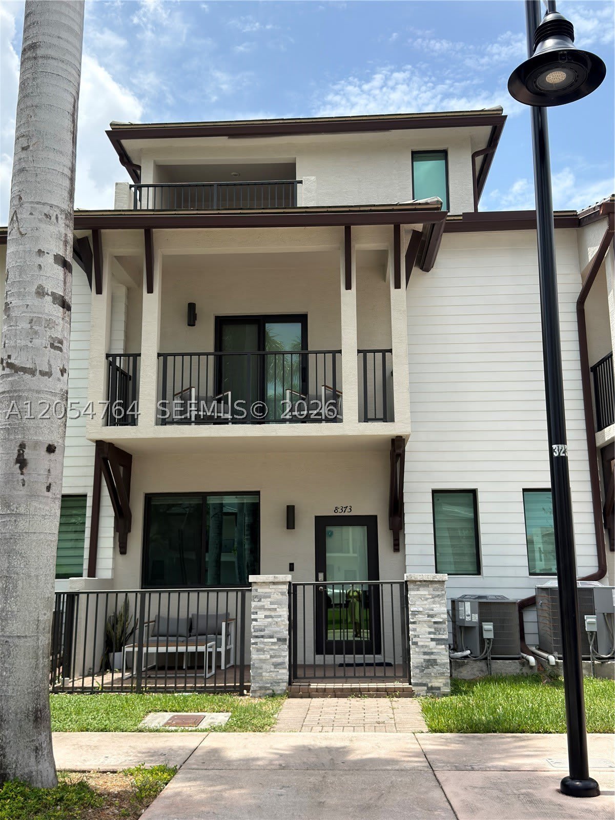 8373 Central Park Blvd – photo 1