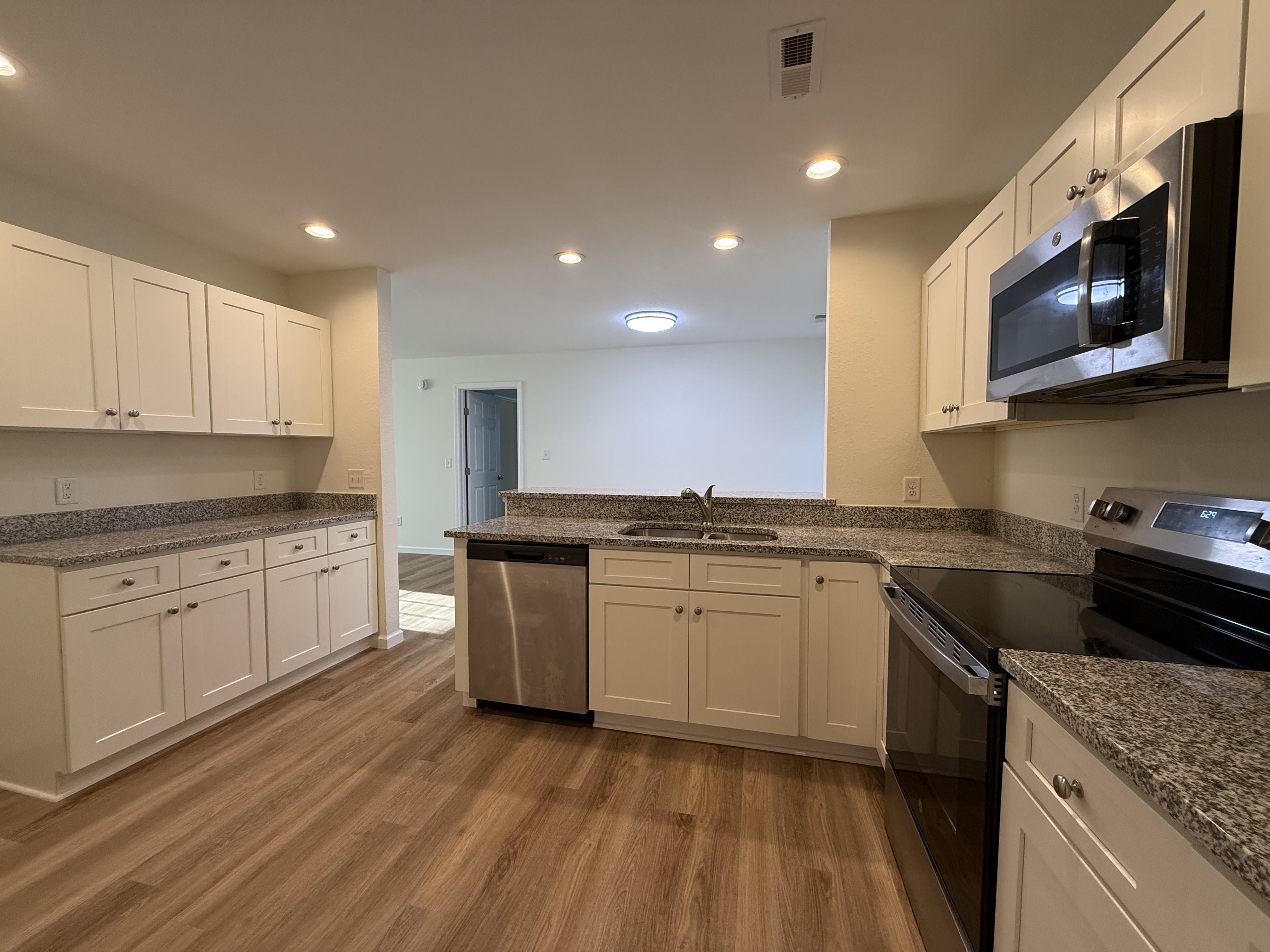 209 Compass Drive – photo 3
