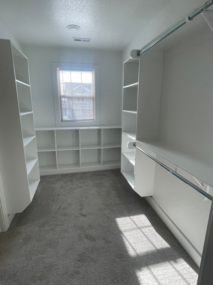 Great Townhome Living In Parkville 3 Bedroom 2 Full Bath 1 Half Bath 2 Car Garage – photo 4