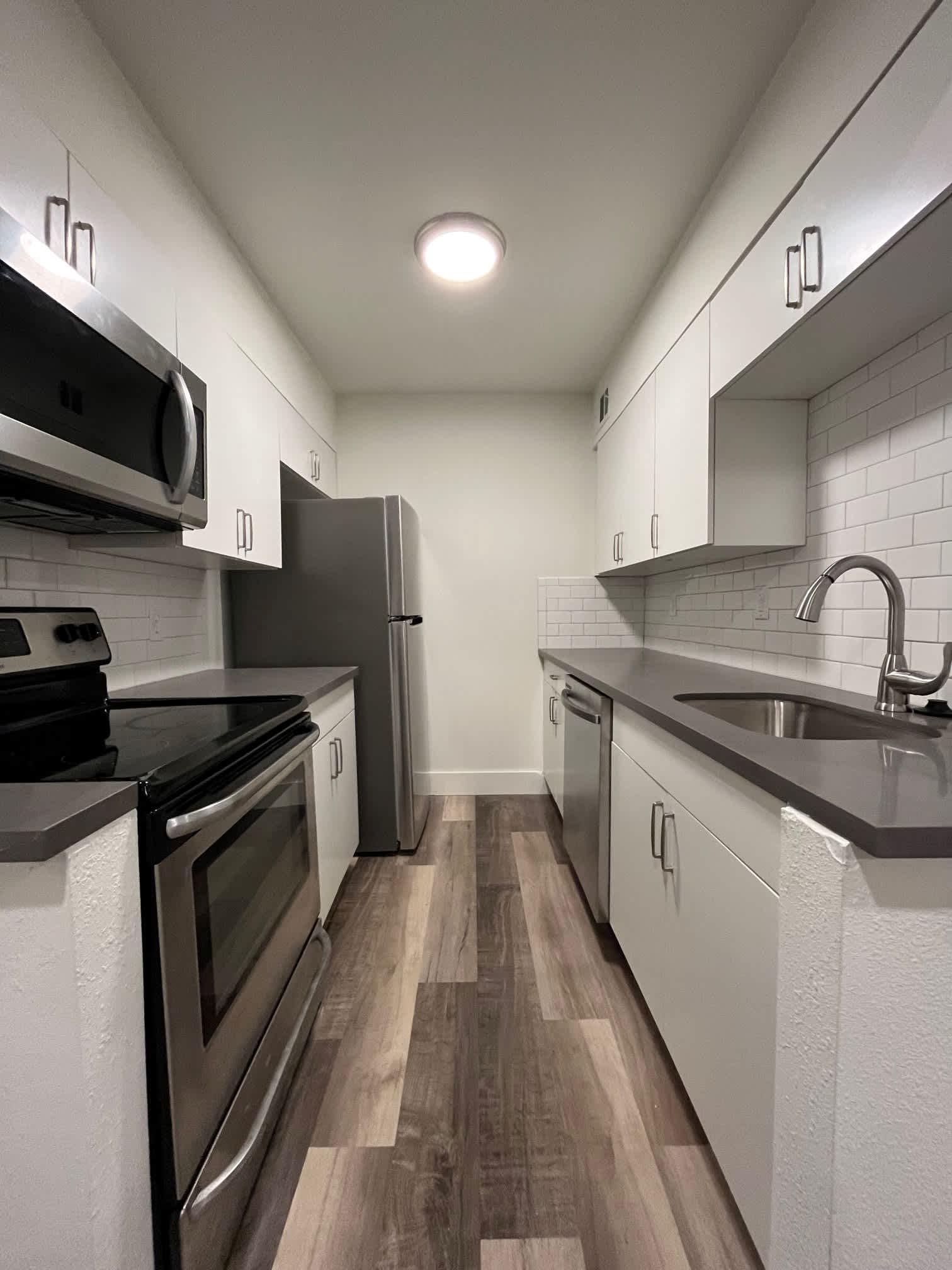 2255 St Charles Ave – photo 3