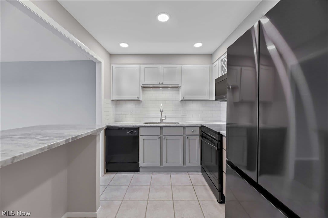 12500 Edgewater Drive – photo 5