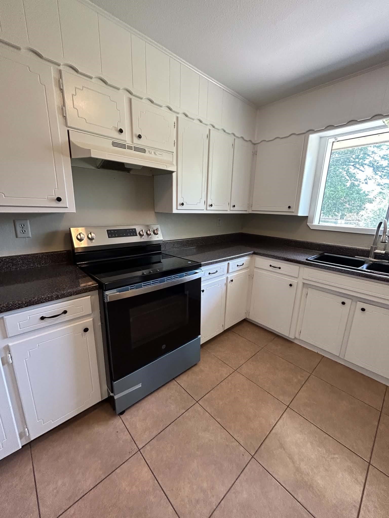 1206 Anetta Street – photo 5