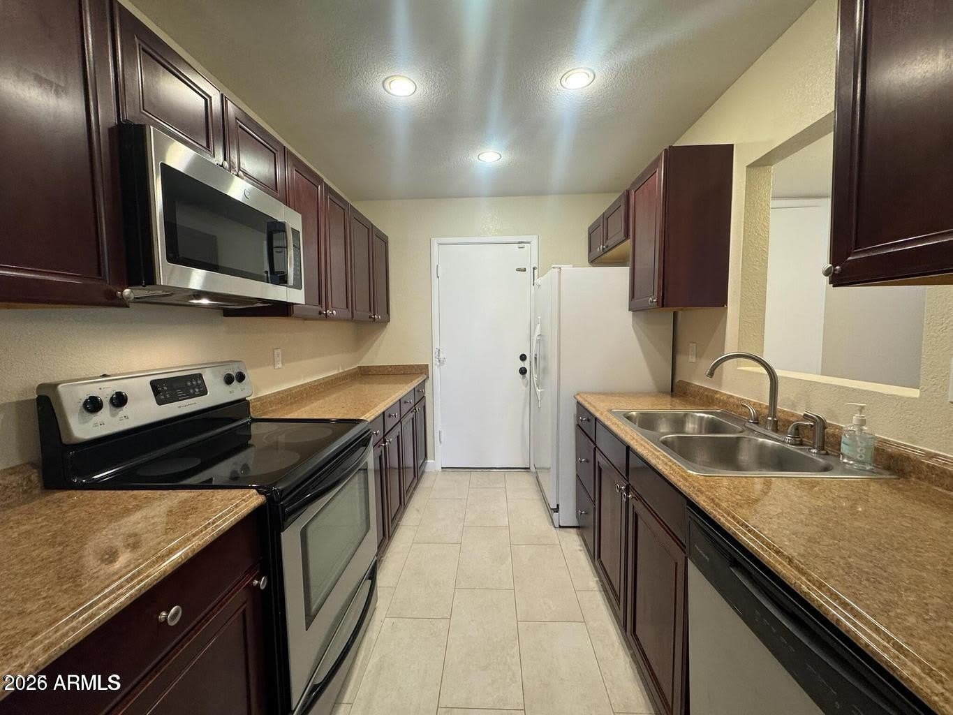 4766 W Caron Street – photo 2