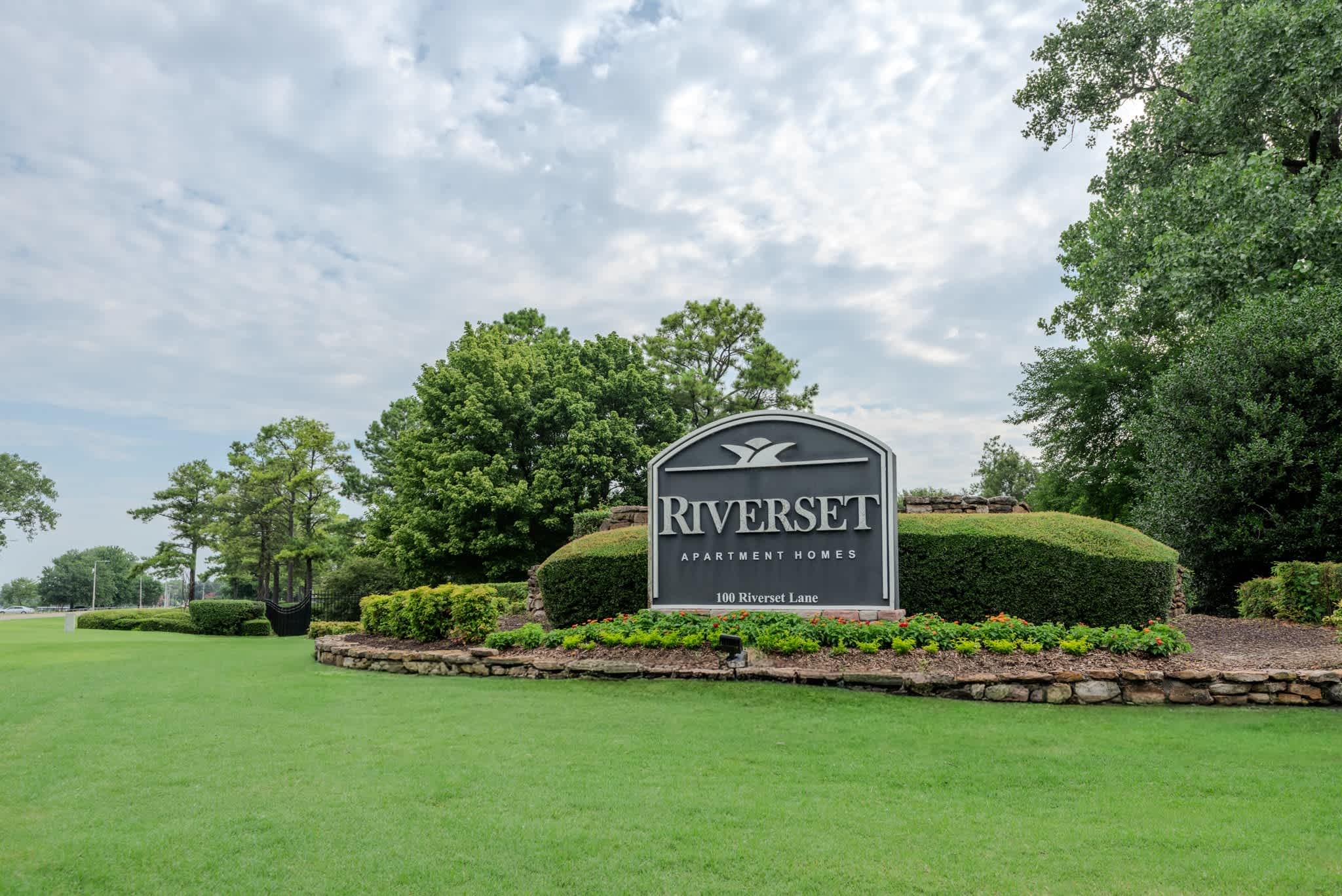913 Western Park Dr – photo 5