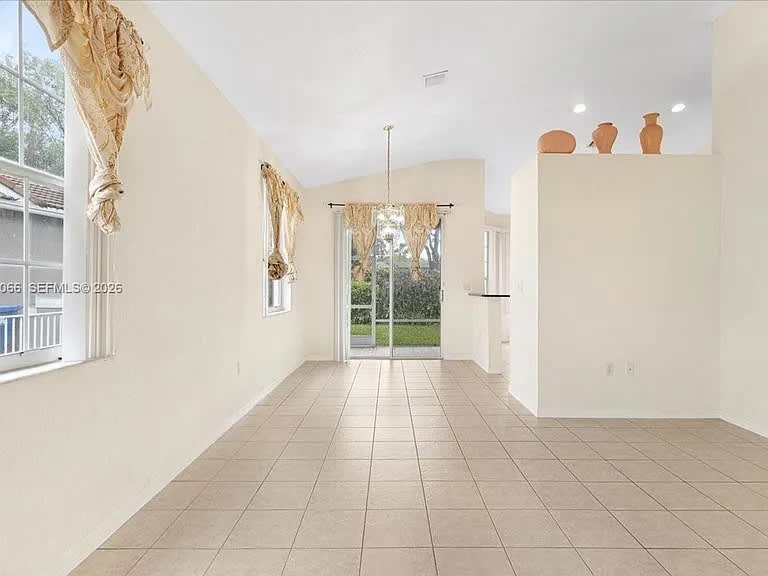 7620 South Aragon Boulevard – photo 3