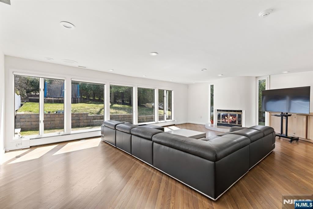 1 Hemlock Drive – photo 5