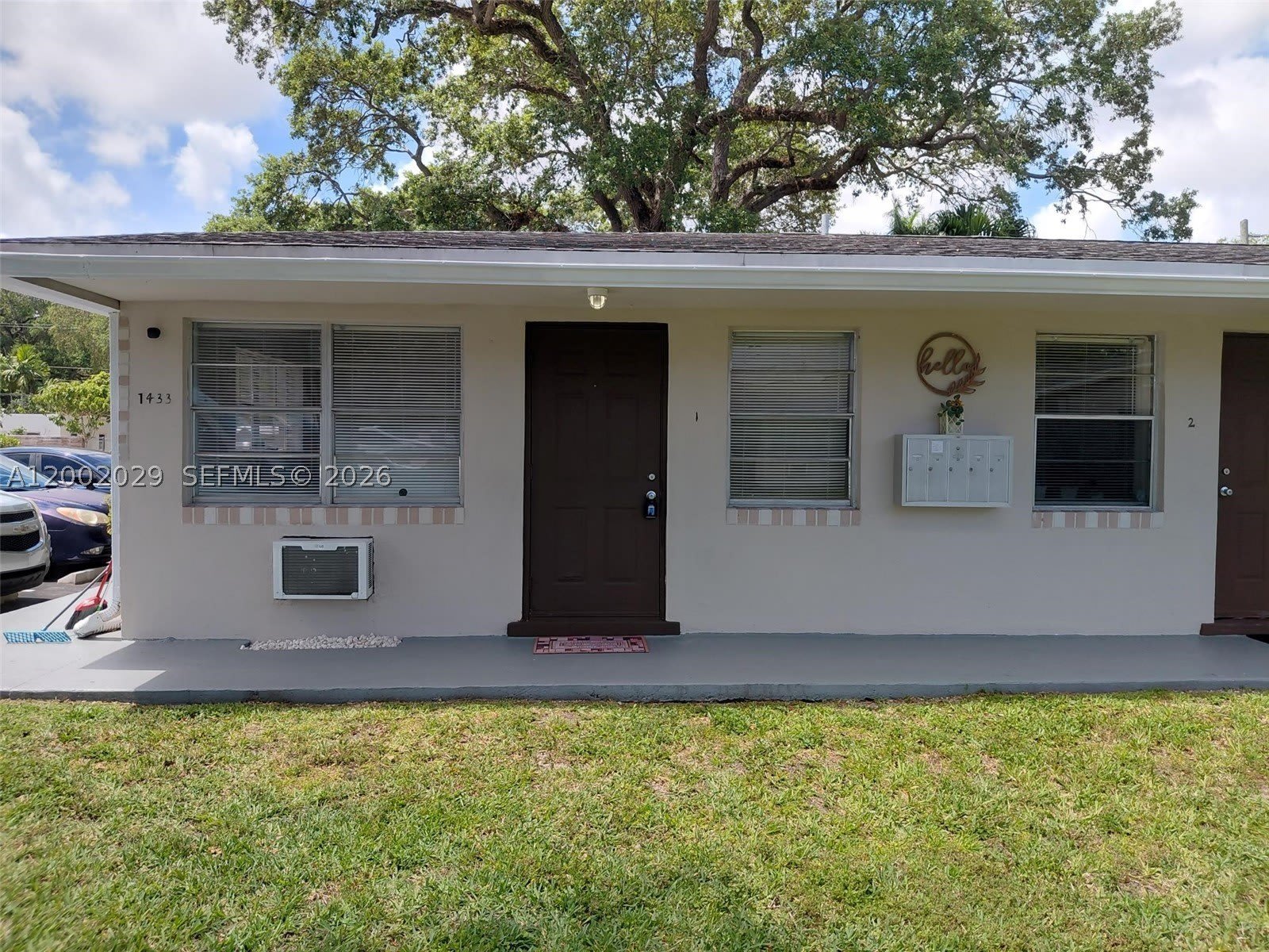 1433 SW 24th Ct – photo 1