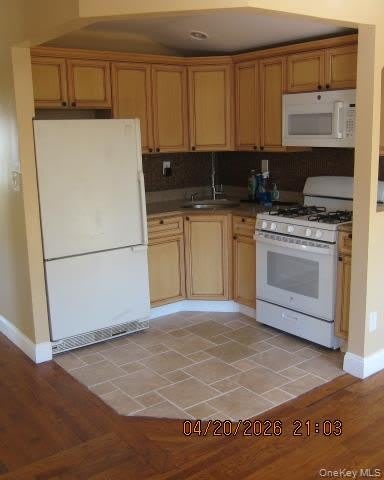 120-06 172nd Street – photo 4