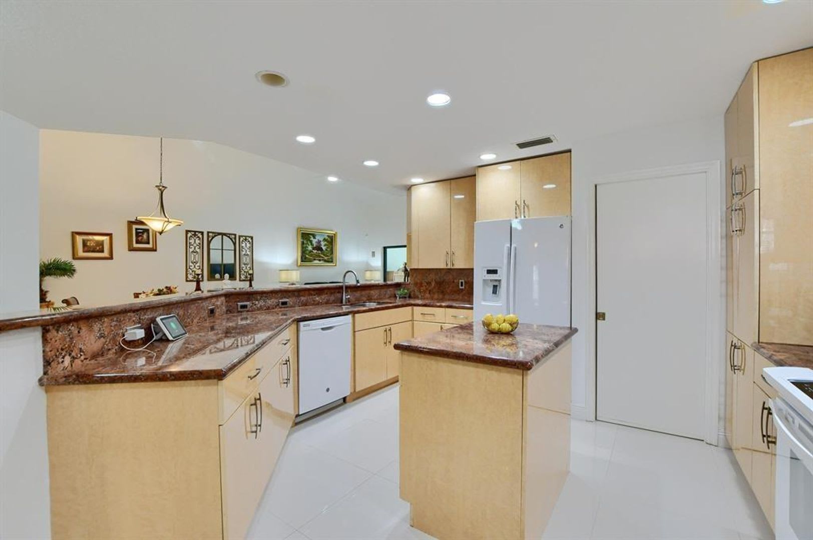 65 Centennial Court, Deerfield Beach, FL 33442 – photo 2