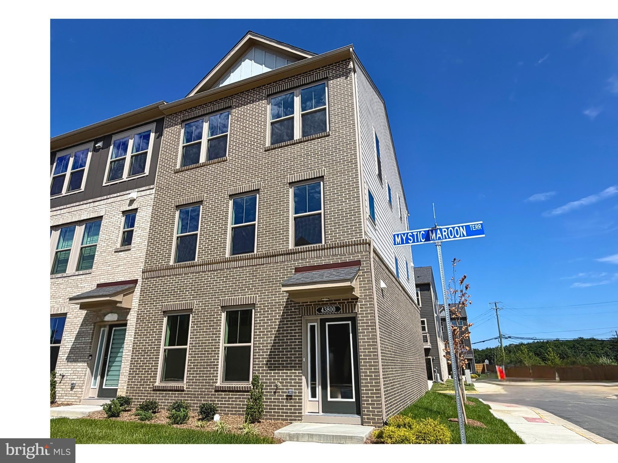 43800 MYSTIC MAROON Terrace – photo 1