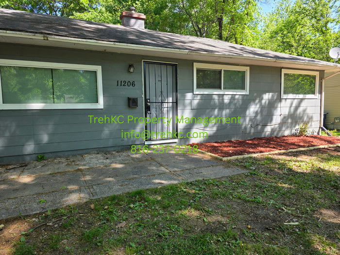 11206 Corrington Avenue – photo 3
