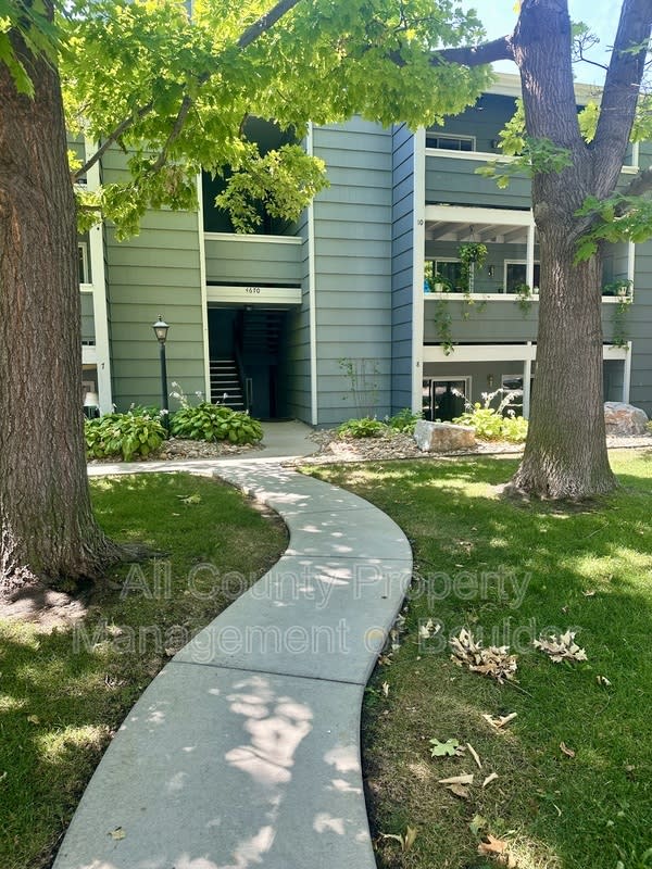4670 White Rock Cir – photo 1
