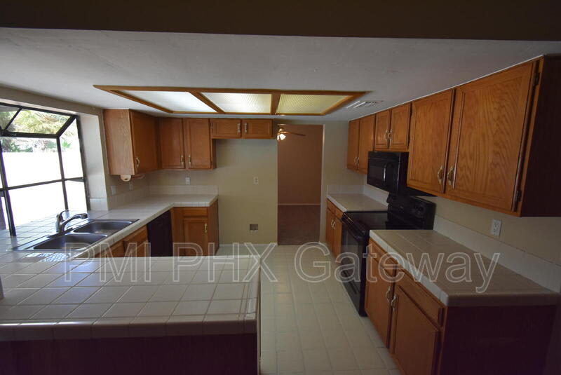954 W Osage Ave – photo 5