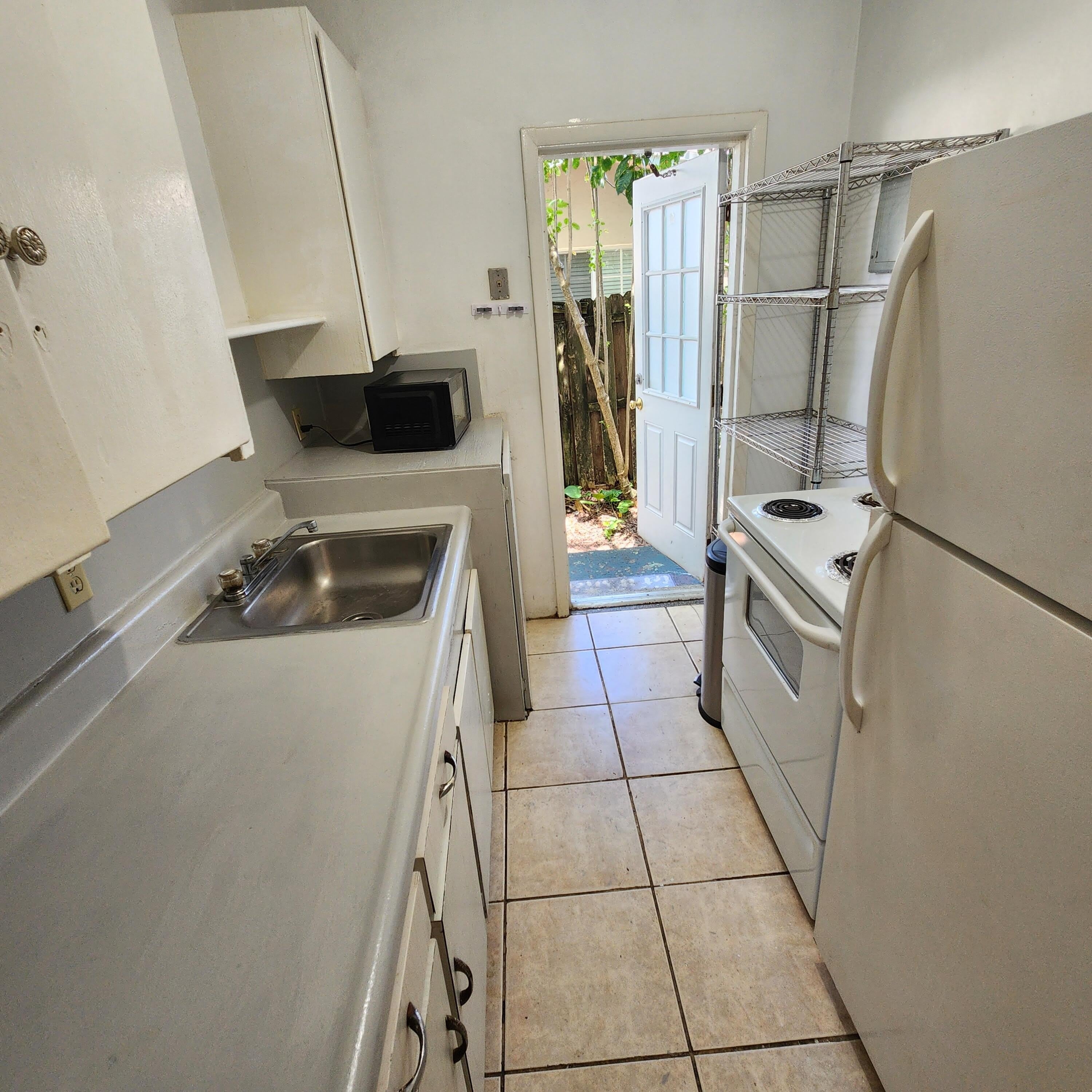 715 SW 4TH Street – photo 4