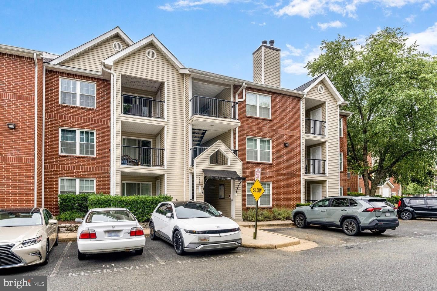 3304 WYNDHAM CIR #235 – photo 2