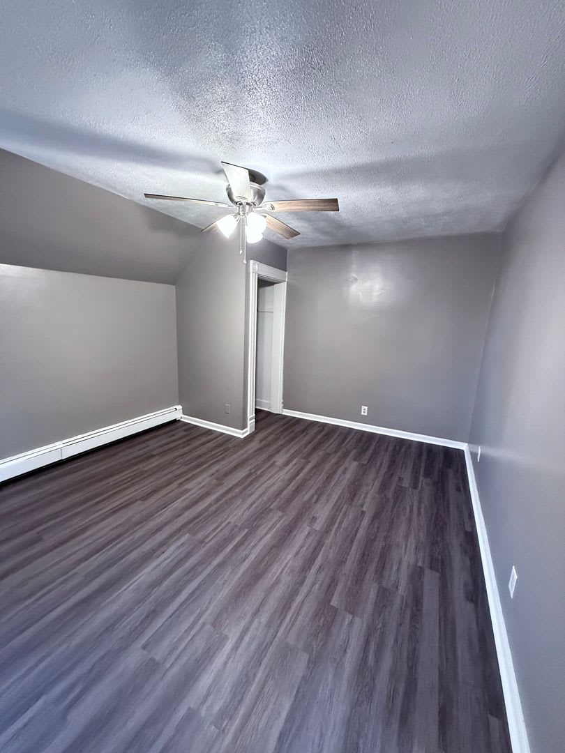 740 West 5th Street – photo 2