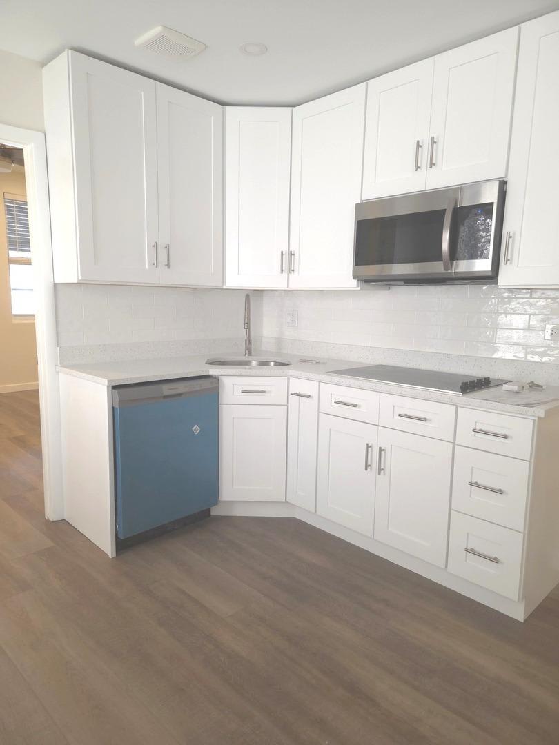 607 North Wells St – photo 4