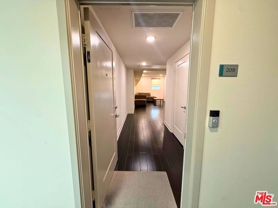 436 S Virgil Ave – photo 2