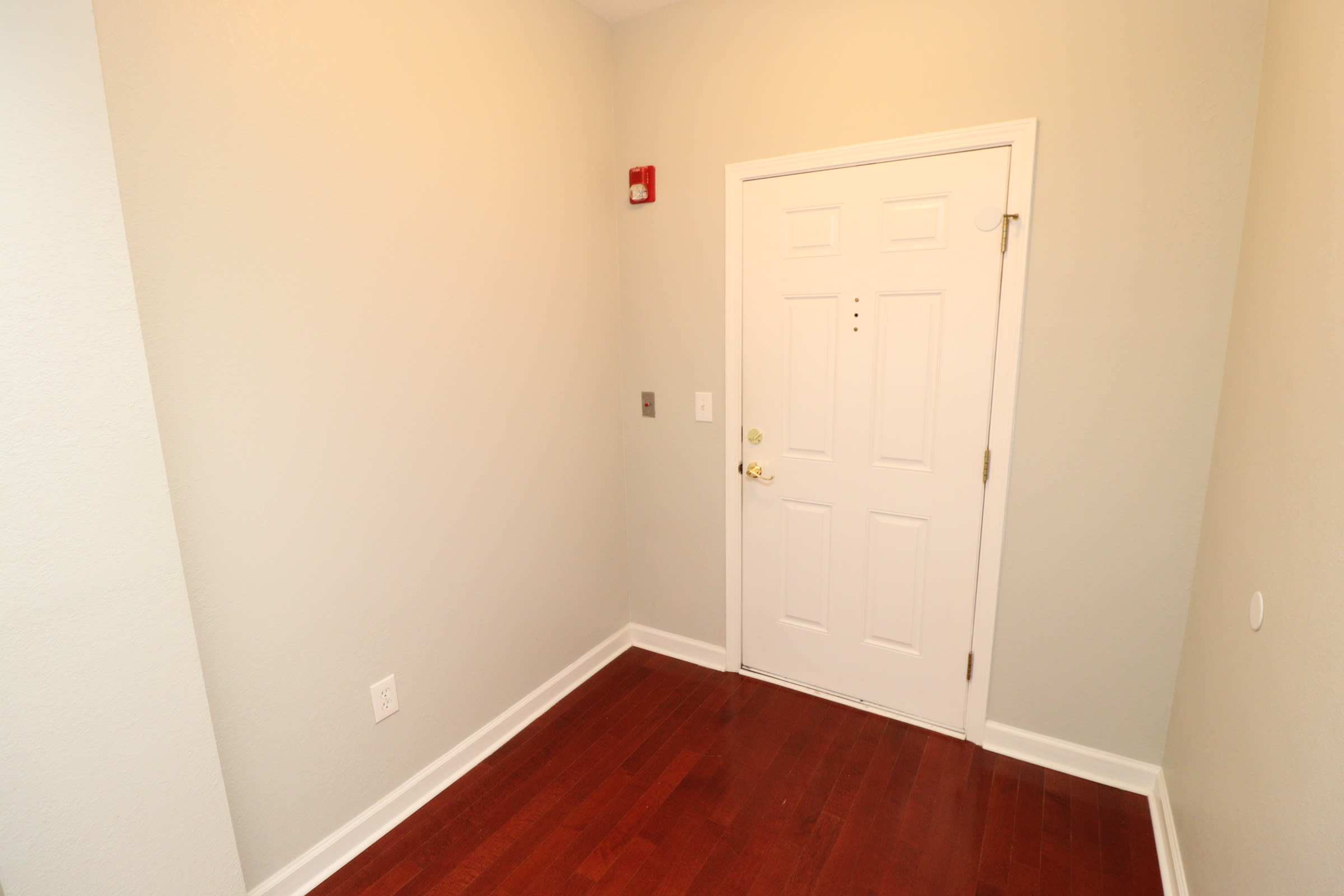 223 Eyam Hall Ln – photo 4